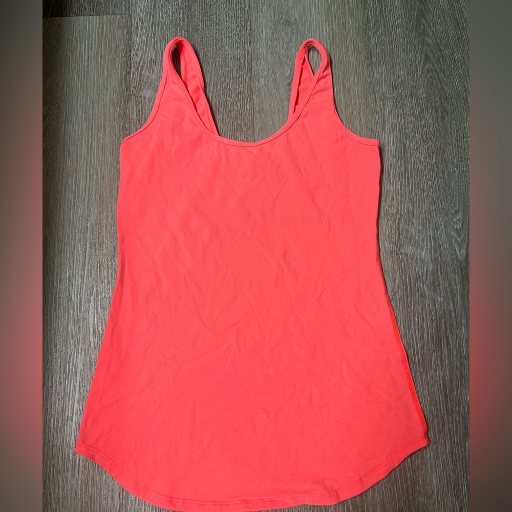 Lululemon tank top